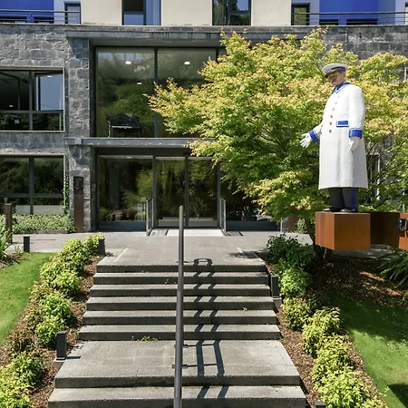 欧拉莱茵酒店 公寓 *