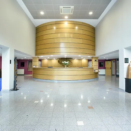 公寓 欧拉莱茵酒店 圣塞瓦斯蒂安