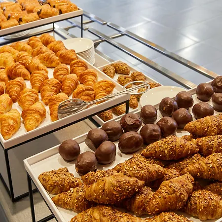 Apartament Olarain *